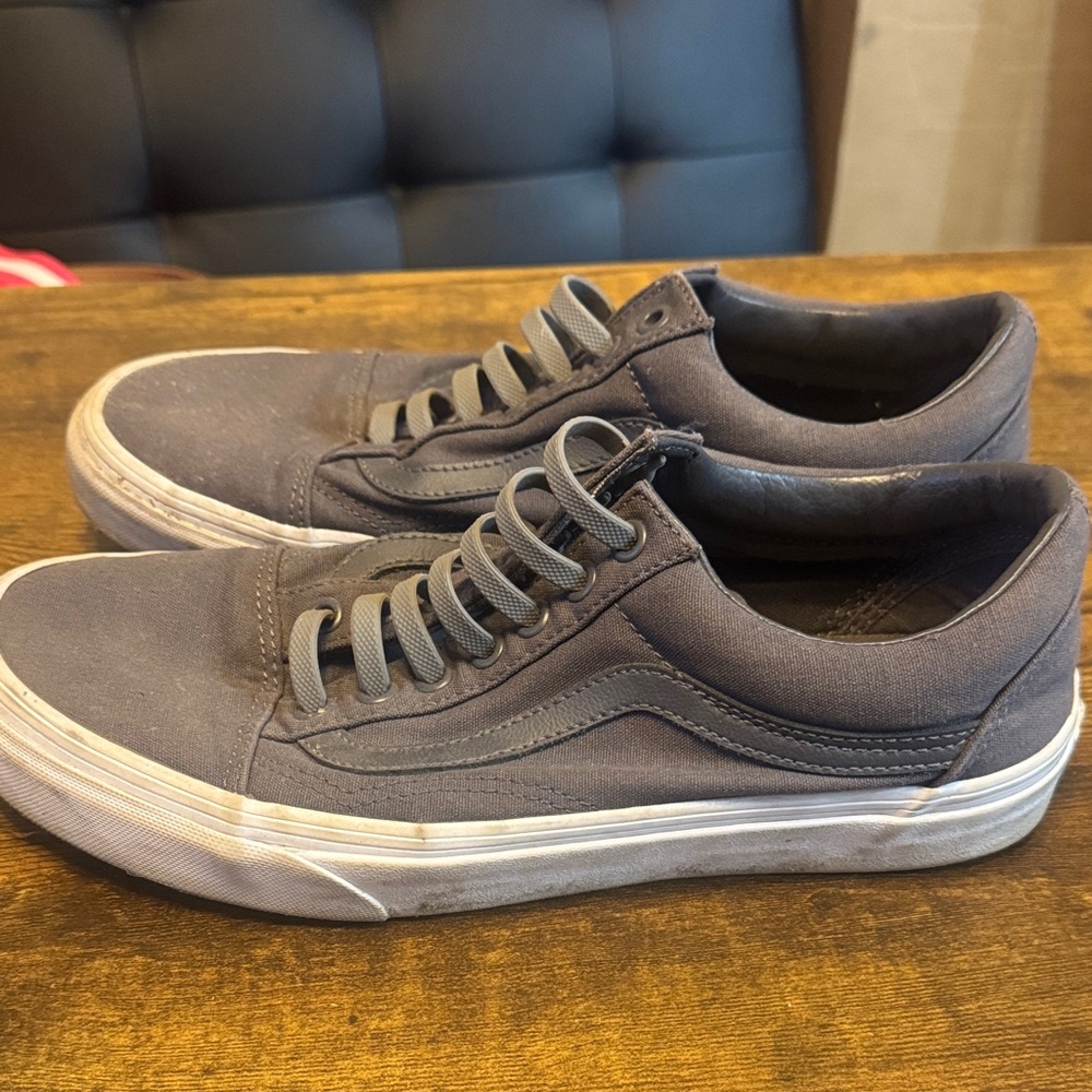 Vans Womens 10Charcoal Canvas Sneakers